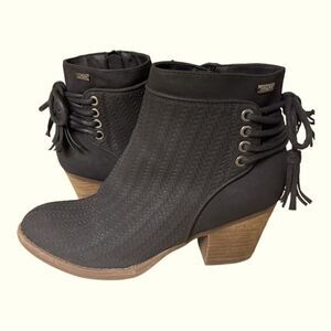 ROXY | Black Devon Heel Ankle Boot size 6
